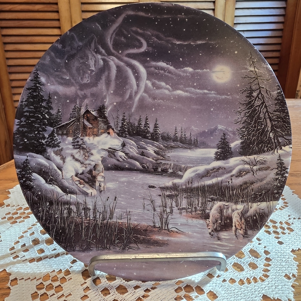 Two By The Night Two By The Light A Hidden World 93 Bradford Exchange Plate Wolf
